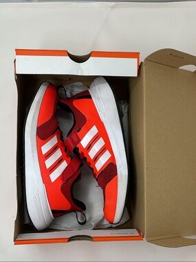 Adidas Kids sz 5 Velcro Athletic Sneakers in Red and White classic logo shoes